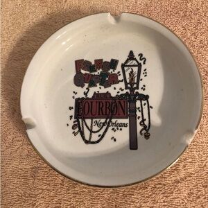 New Orleans Rue Bourbon French Quarter Ashtray With Gold Trim 4 1/2” Across